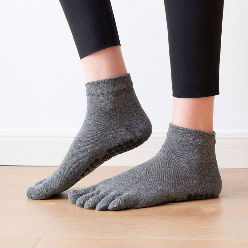 Anti-Slip Women Pilates Socks  - Yoga Dance & Fitness Center Llc 评论和价格